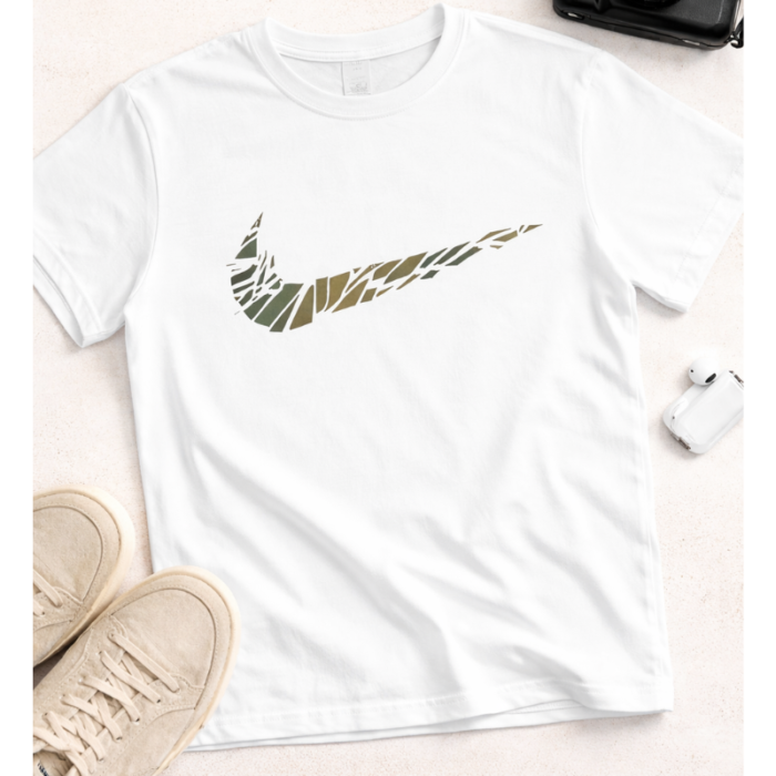 Minimal Curve Logo T-Shirt - Image 4